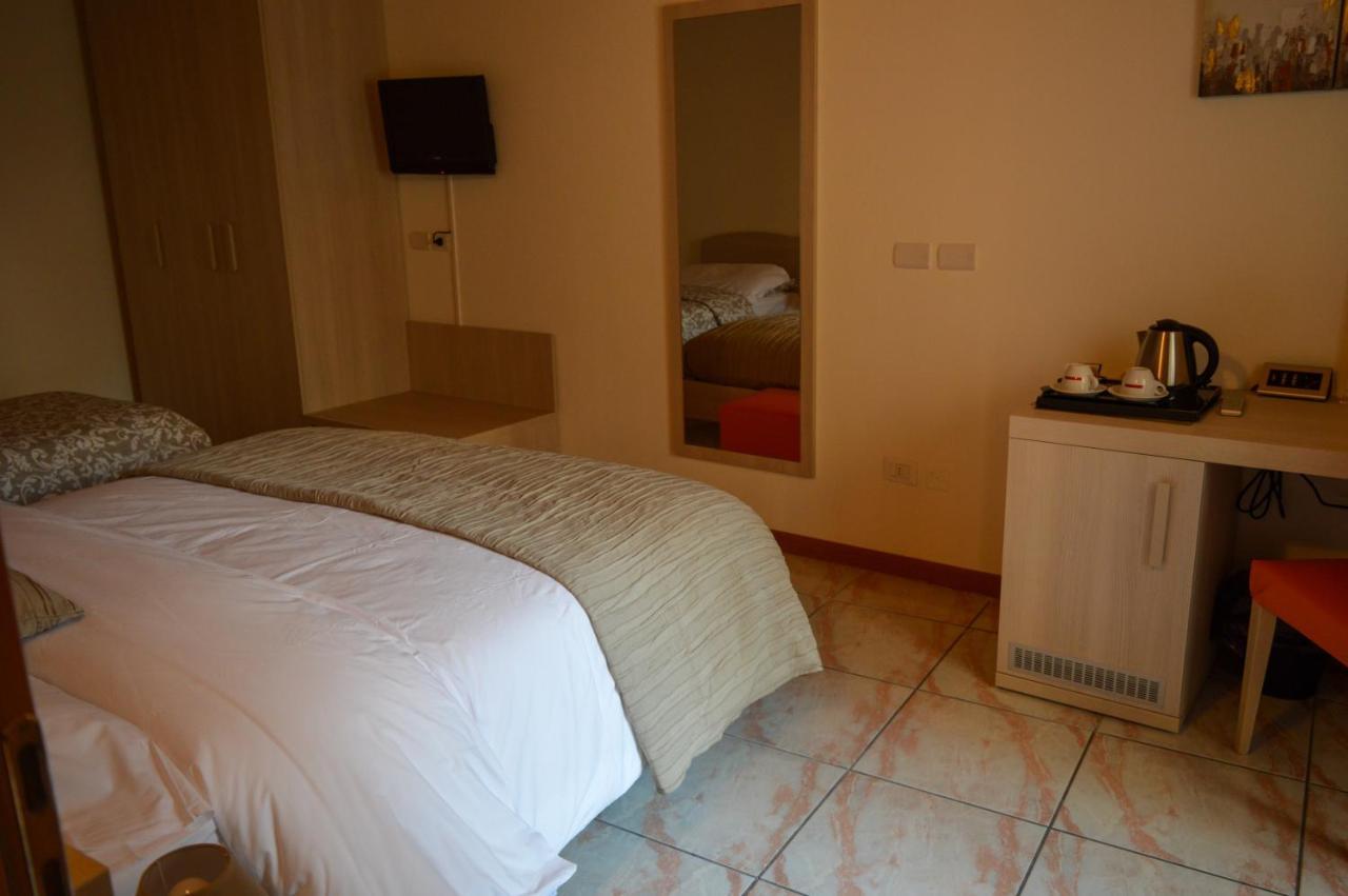 La Contrada Bed & Breakfast Sarnico Ngoại thất bức ảnh