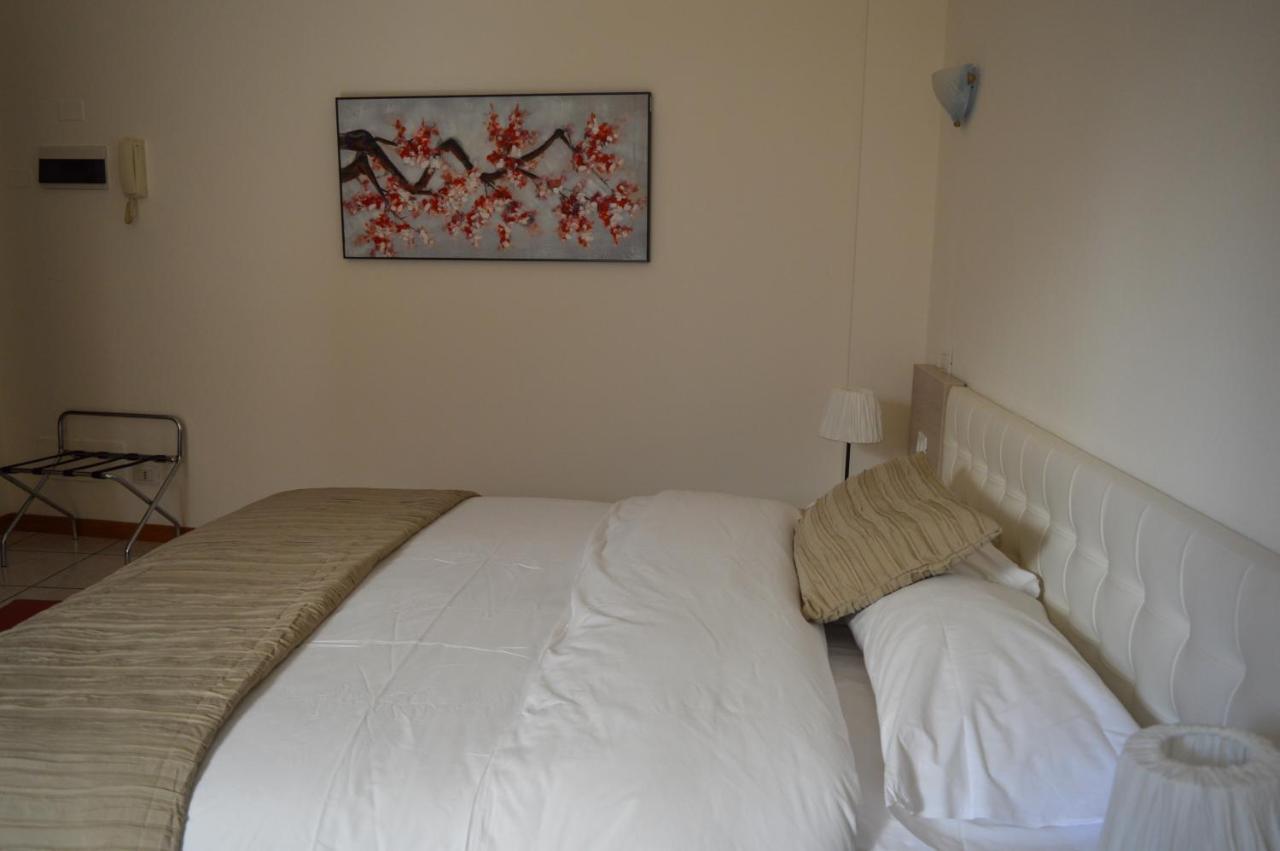 La Contrada Bed & Breakfast Sarnico Ngoại thất bức ảnh