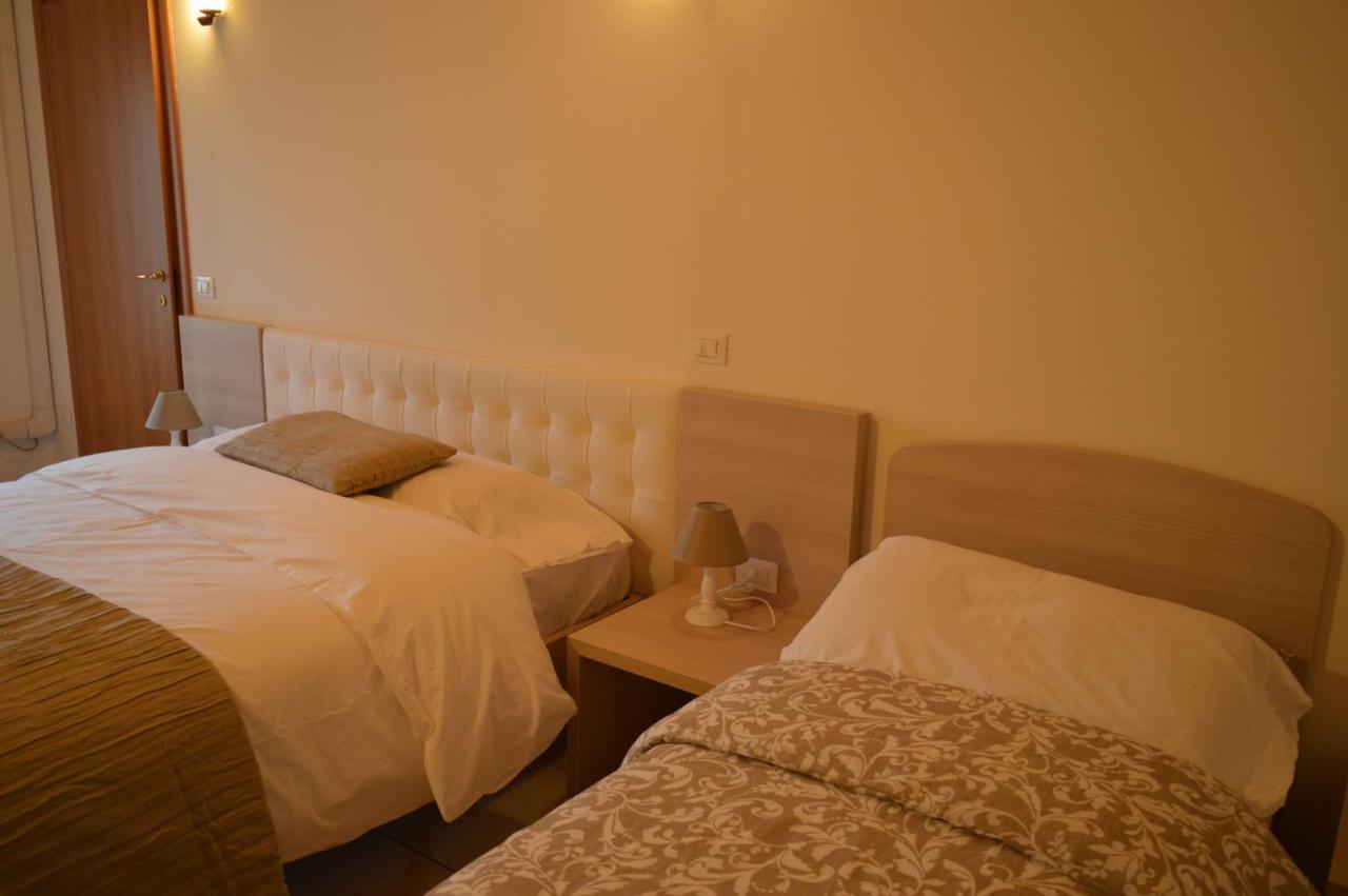 La Contrada Bed & Breakfast Sarnico Ngoại thất bức ảnh